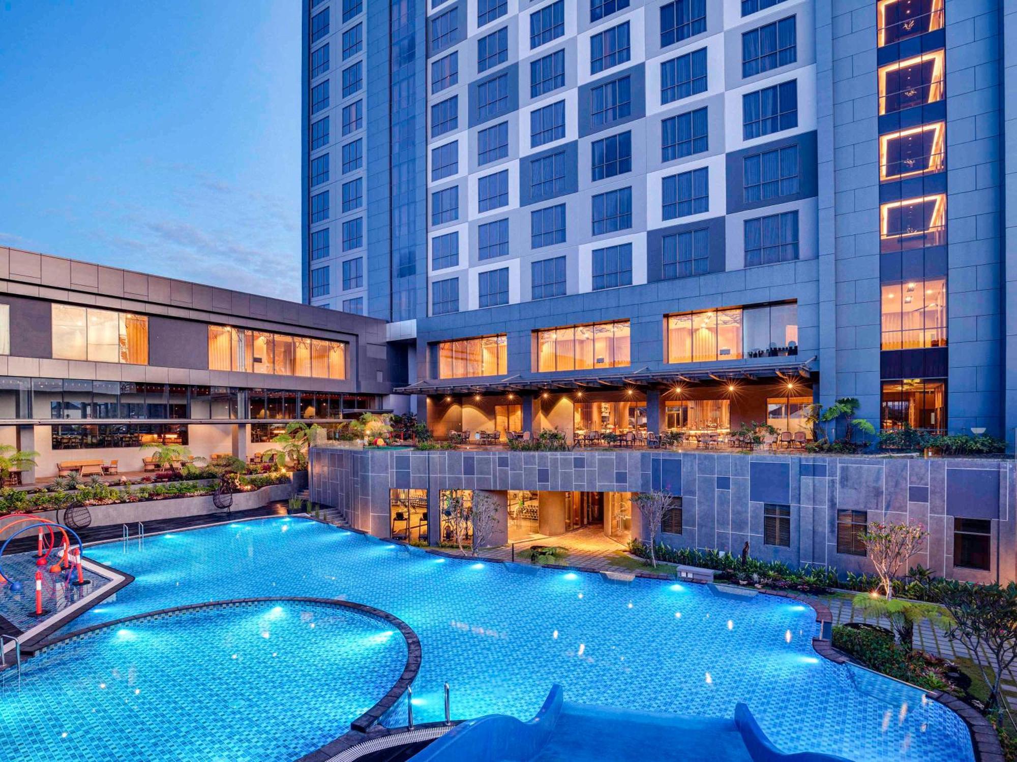 Grand Mercure מאלאנג מראה חיצוני תמונה